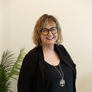 Laura Banks, MSW, RSW, therapist and Owner at Mind 2 Heart in Barrie